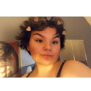 Meet your Posher, Kenzie